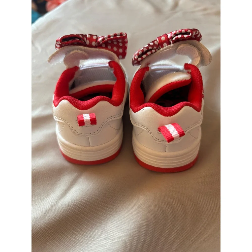 Disney Minnie Mouse Infant Girls Sneakers White Red Polka Dot Bow Size 2 Shoes